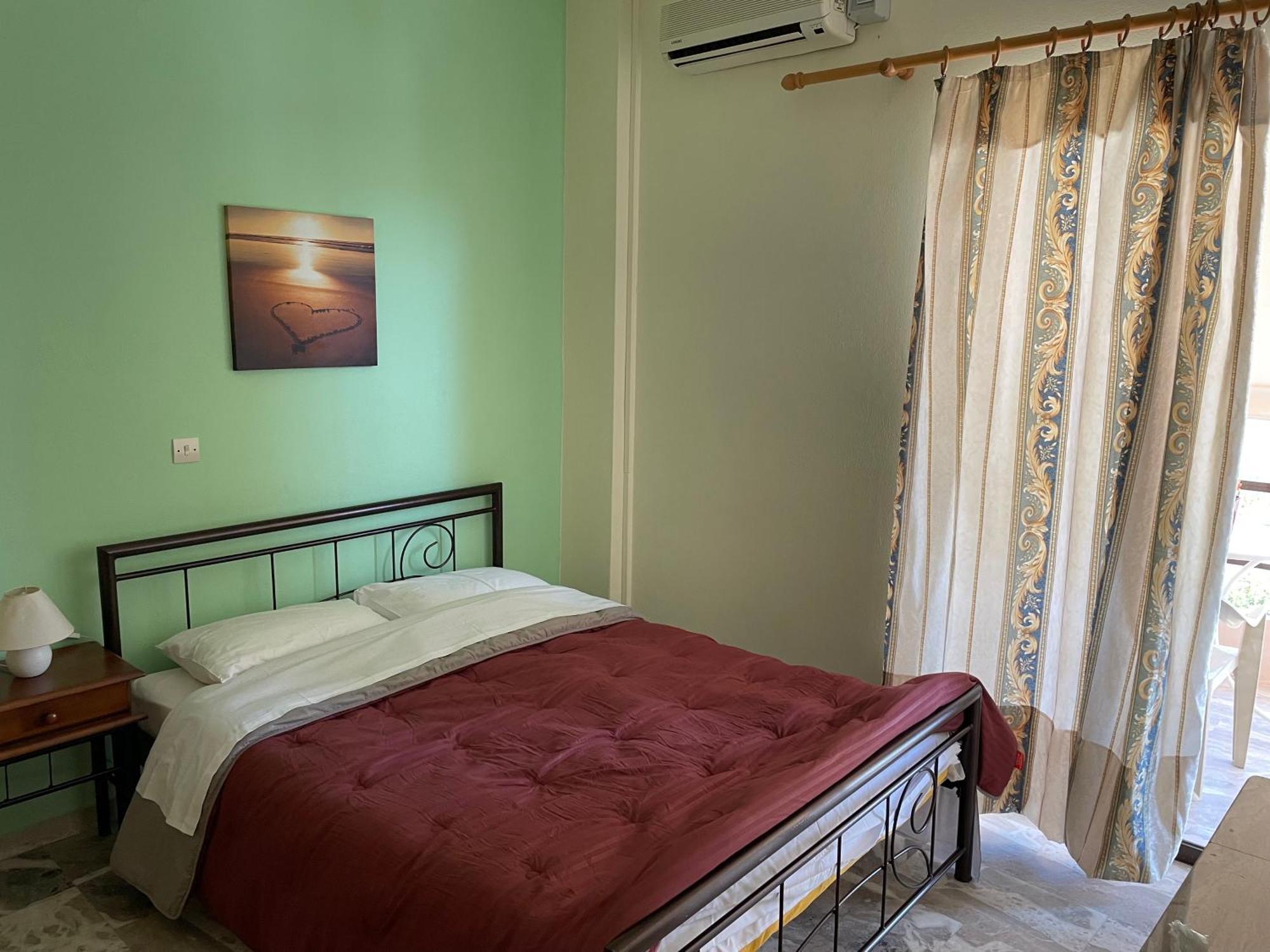 Finikas Apartment Iria Ngoại thất bức ảnh