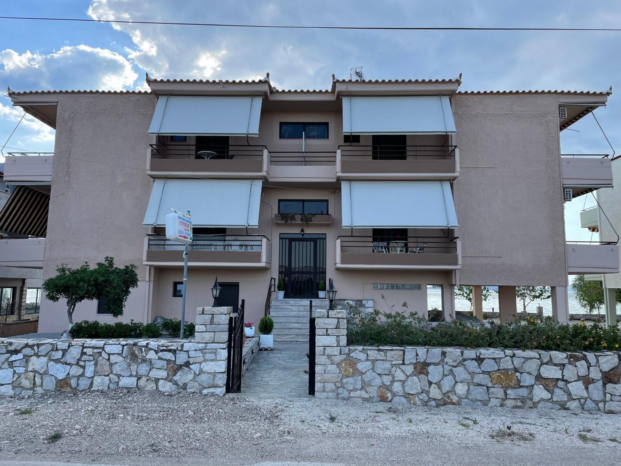 Finikas Apartment Iria Ngoại thất bức ảnh