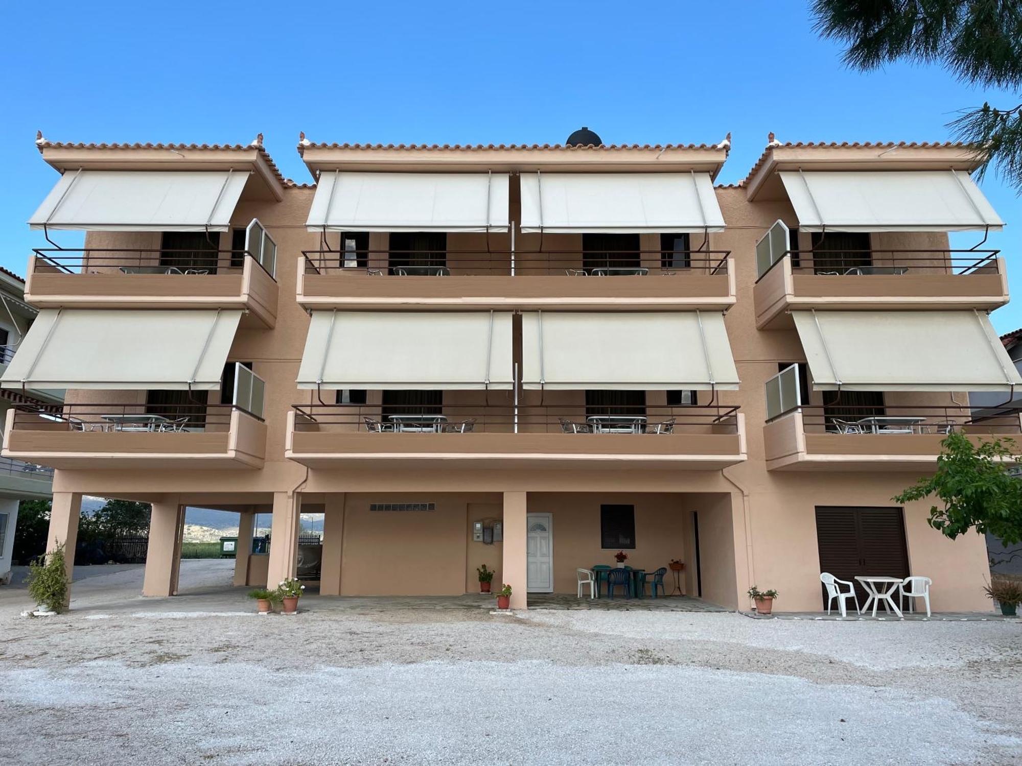 Finikas Apartment Iria Ngoại thất bức ảnh