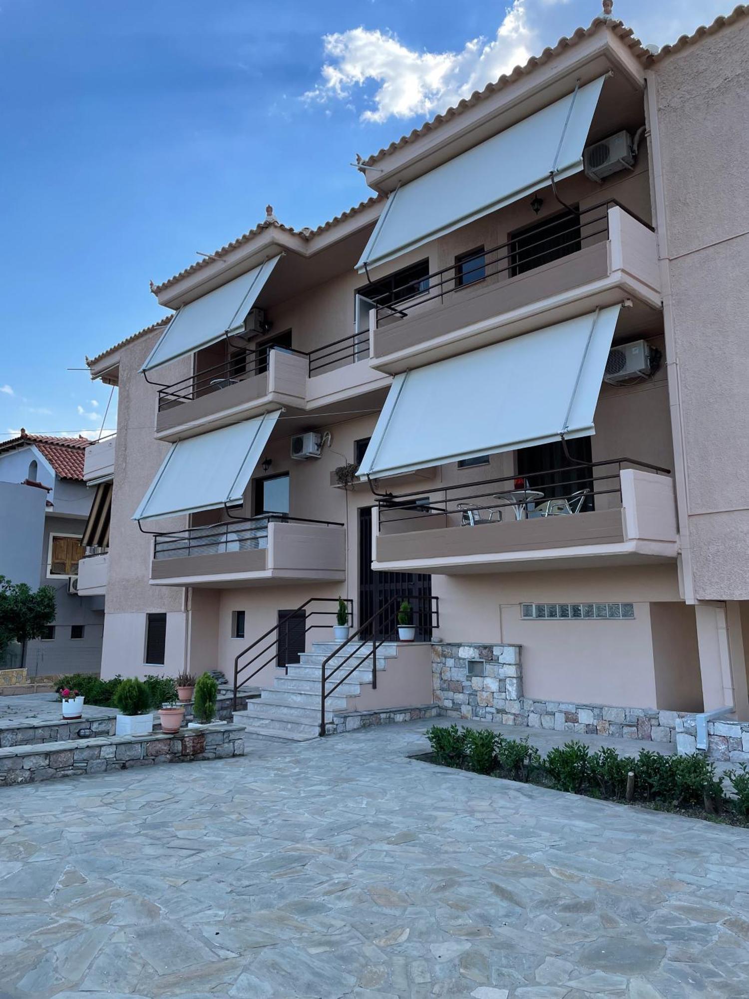 Finikas Apartment Iria Ngoại thất bức ảnh